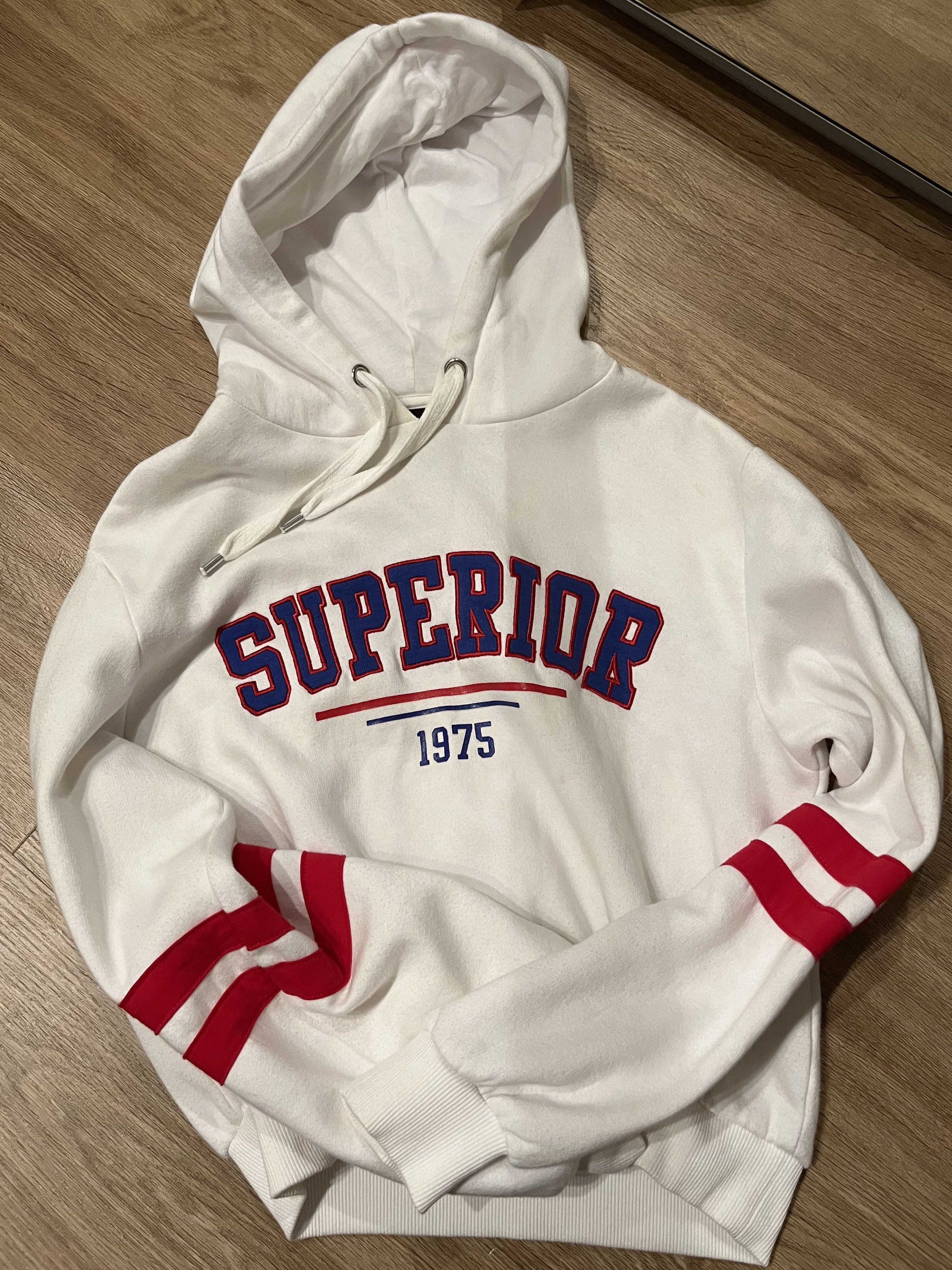 white zip up jacket no hood