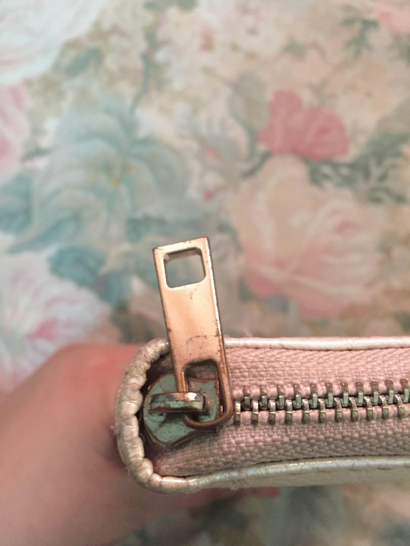 Holographic Wallet (pink) (Category: Wallets & Card holders) located in Manila. Submitted by futuremd_ (Listing ID 1125564638, Image 2). Description: Cute holographic wallet with many card slots! Has coin slot inside too ❤️.