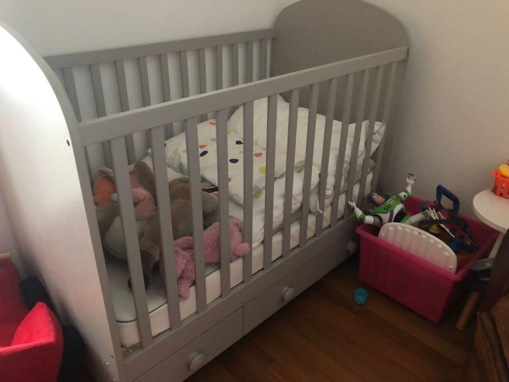 IKEA BABY COT AND MATCHING DRAWERS, Babies & Kids, Baby Nursery & Kids