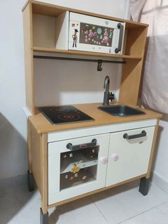 (Category: ) located in . Submitted by li8899 (Listing ID 1125561581, Image 1). Description: .