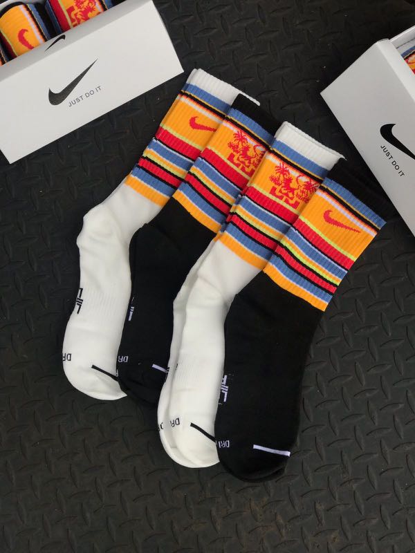 lebron socks nike