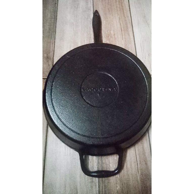 Lagostina Cast Iron Round Skillet, Cast Iron Pan, 12", 30cm, Furniture