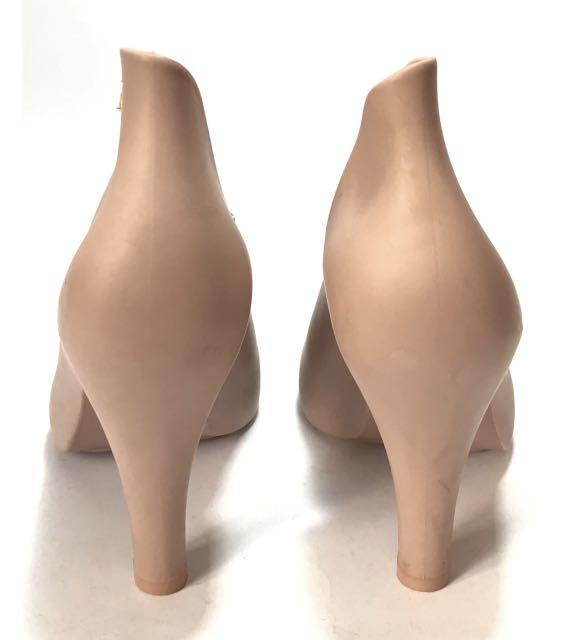 Melissa DRAMA FLOCK Nude Pink Ankle Boots US8 Women s Fashion