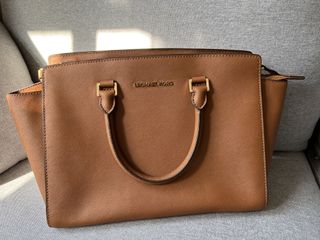 （分類：）位於 。 由 allie331 提交（商品編號 1125706787，圖片 1）。簡介： 。