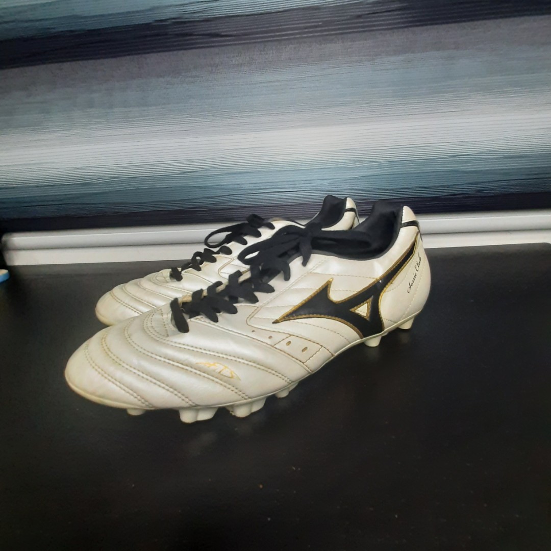 MIZUNO SONIC CLUB BOOT