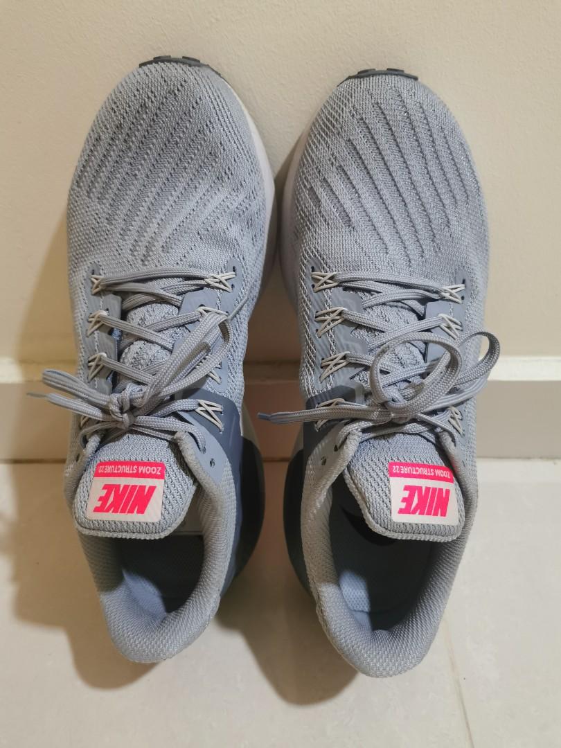Nike structure 22 top grey