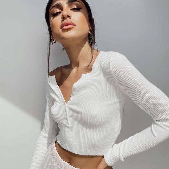 White long sleeve best sale crop top sweater