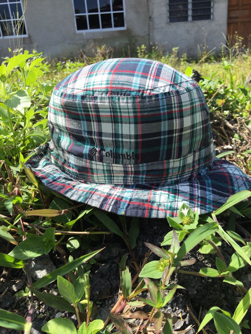 RARE COLUMBIA BUCKET HATS REVERSIBLE, Men's Fashion, Watches