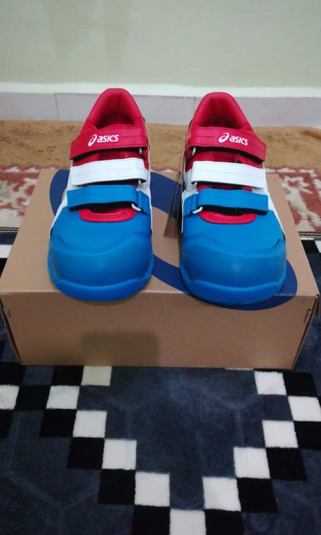 Asics safety store shoes uk
