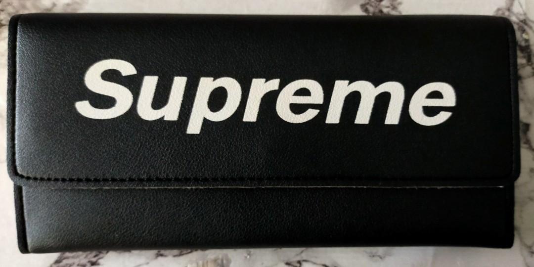 Supreme wallet shop for sale