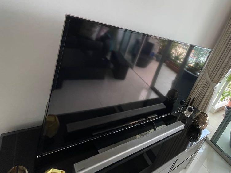 Samsung TV 55 inch + soundbar and woofer, TV & Home Appliances, TV