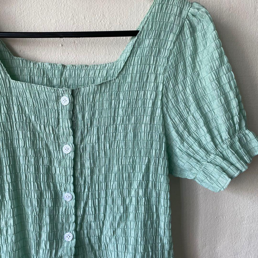 Seafoam green smocked crop top, Women's Fashion, Tops, Blouses on Carousell