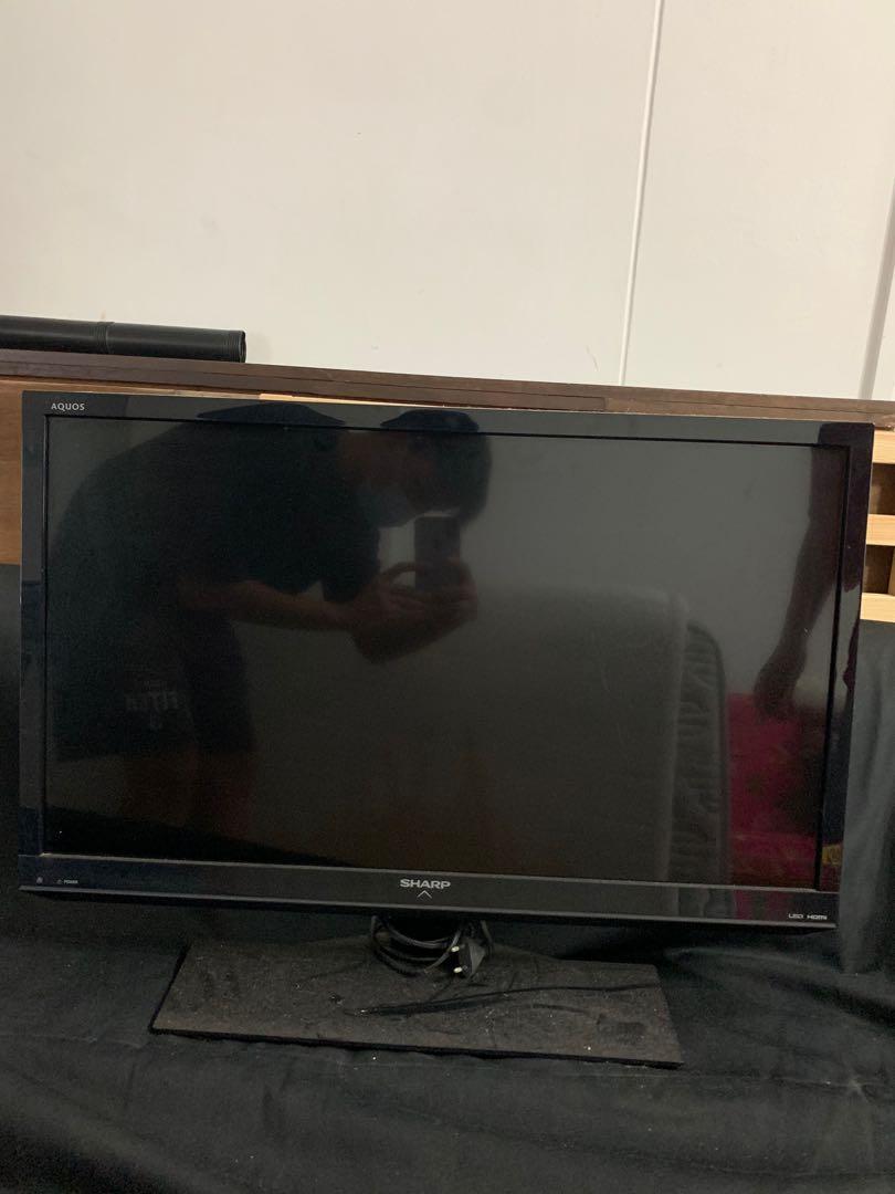 Sharp TV (Category: TV) located in Singapore. Submitted by longjhr (Listing ID 1125715714, Image 1). Description: Negotiable for fast deal.