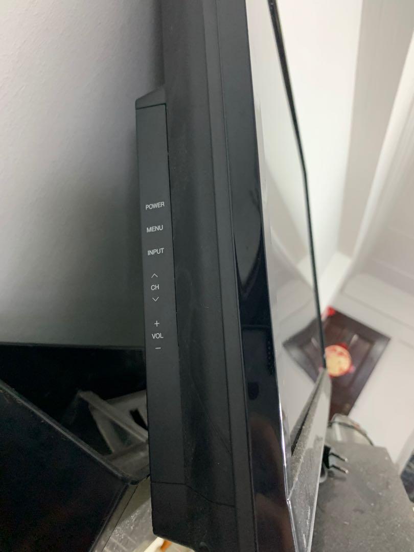 Sharp TV (Category: TV) located in Singapore. Submitted by longjhr (Listing ID 1125715714, Image 3). Description: Negotiable for fast deal.