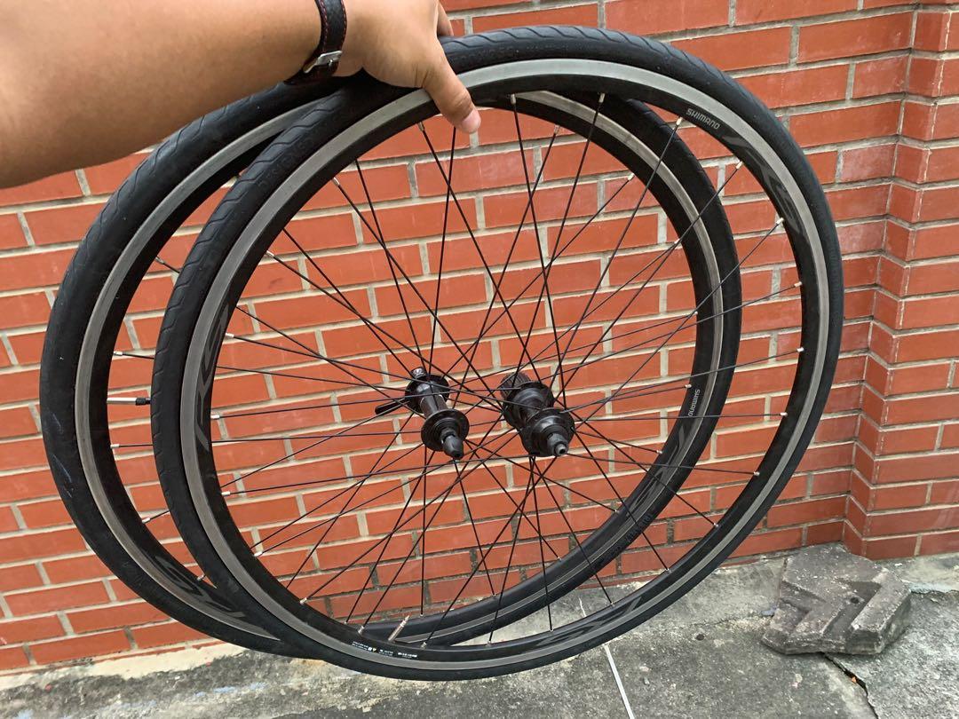 Shimano R5 700c QR wheel set + Tyre front 25 , Rare 28., Sports ...