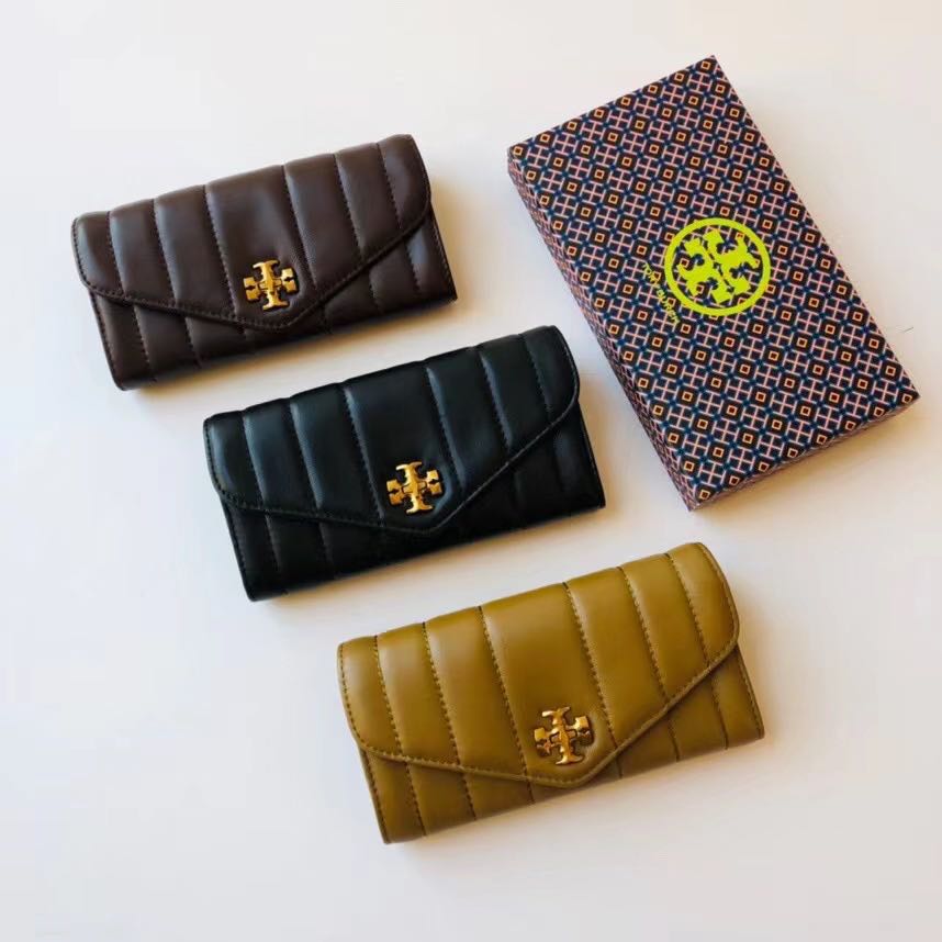 Tory Burch Kira Quilted Leather Envelope Wallet, Women's Fashion, Bags &  Wallets, Purses & Pouches on Carousell