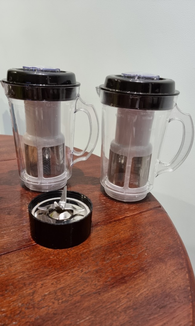 Ulike blender accessories (blender jug). 3 parts as seen in picture