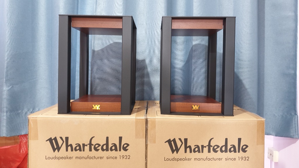 Wharfedale shop linton stands