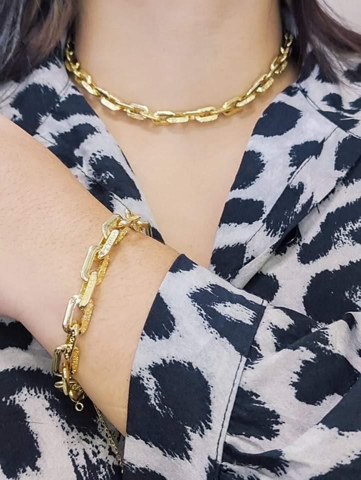LV Edge Necklace Cadenas, Luxury, Accessories on Carousell