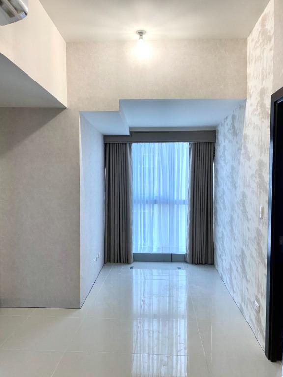 2BR Uptown Parksuites for Rent near Uptown Mall BGC, fully furnished