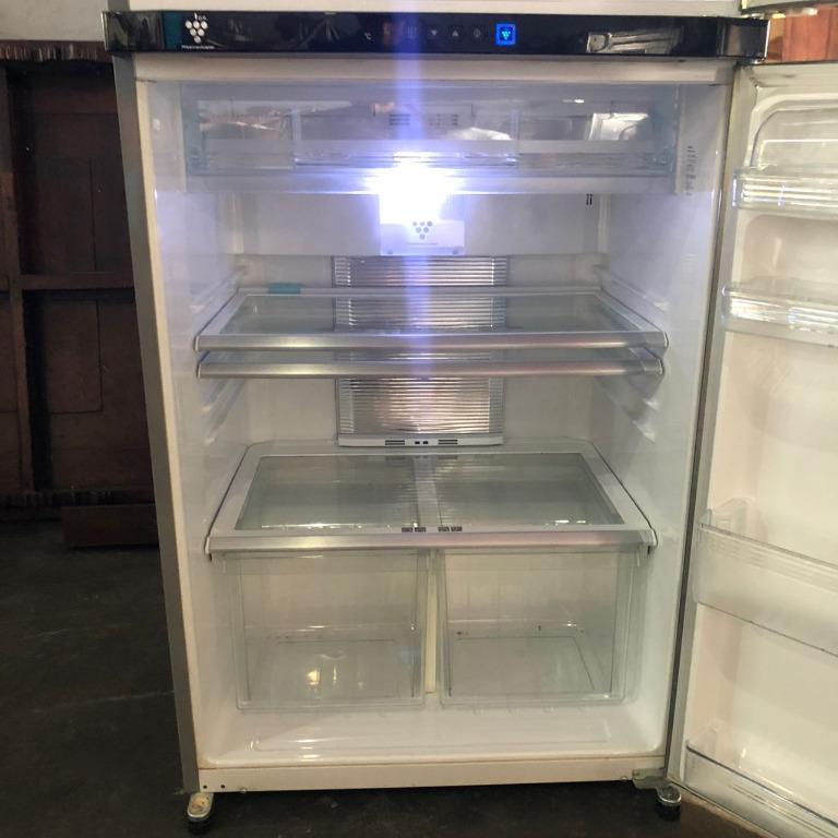 📌 SHARP Refrigerator Freezer SJPT66RHS / SHARP Peti Sejuk SJPT66R