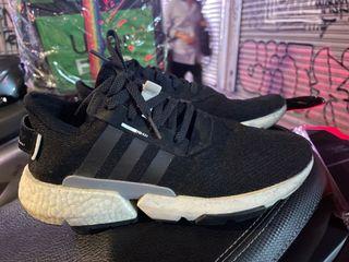Adidas pod