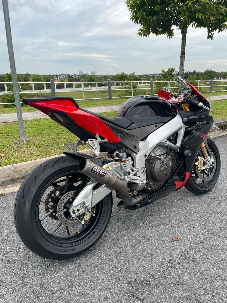 APRILIA RSV4 FACTORY FOR SALE Motorbikes on Carousell