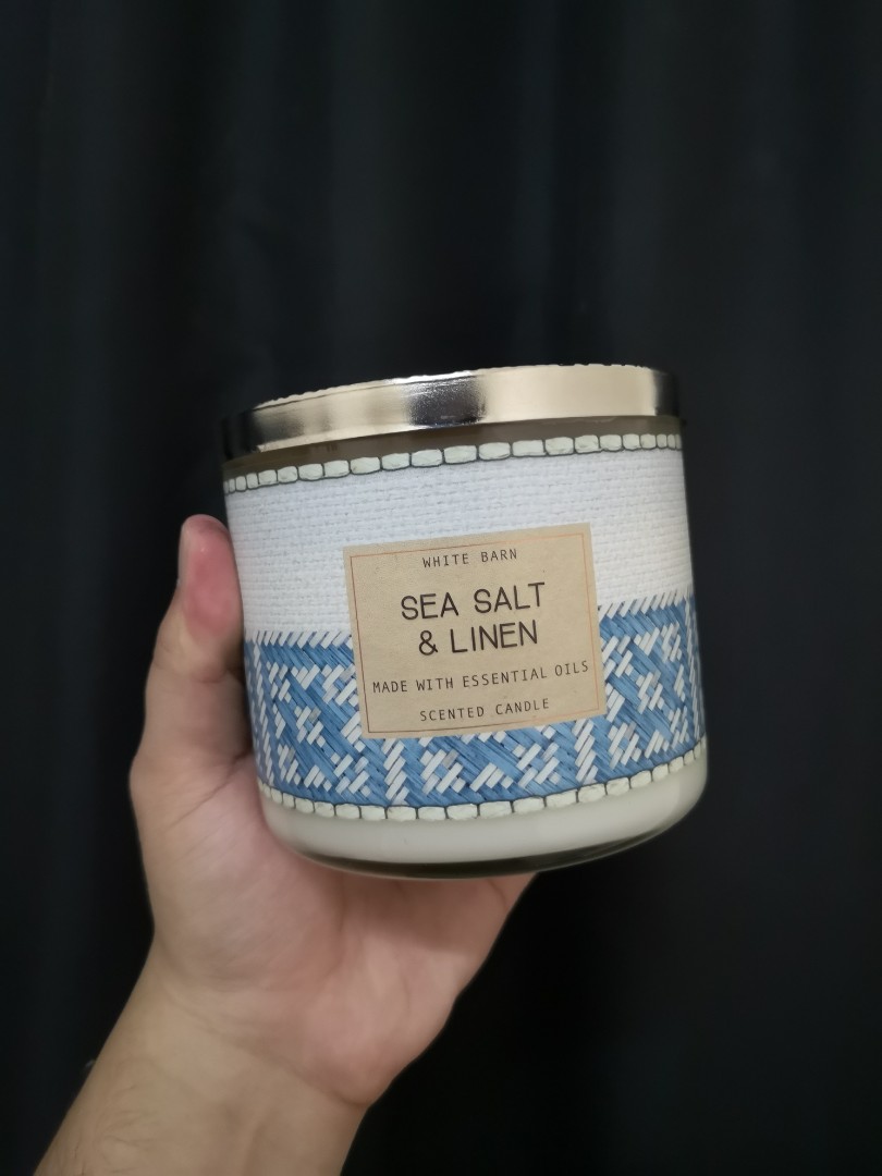 Bath & Body Works 3 wick candle Sea Salt & Linen, Beauty & Personal