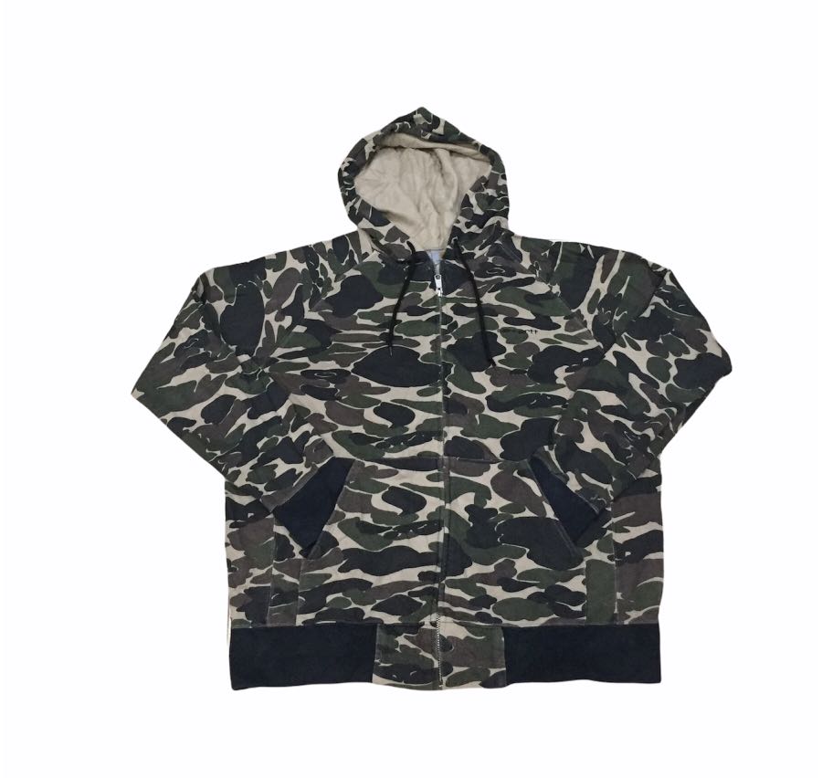 Carhartt store camo hoodie