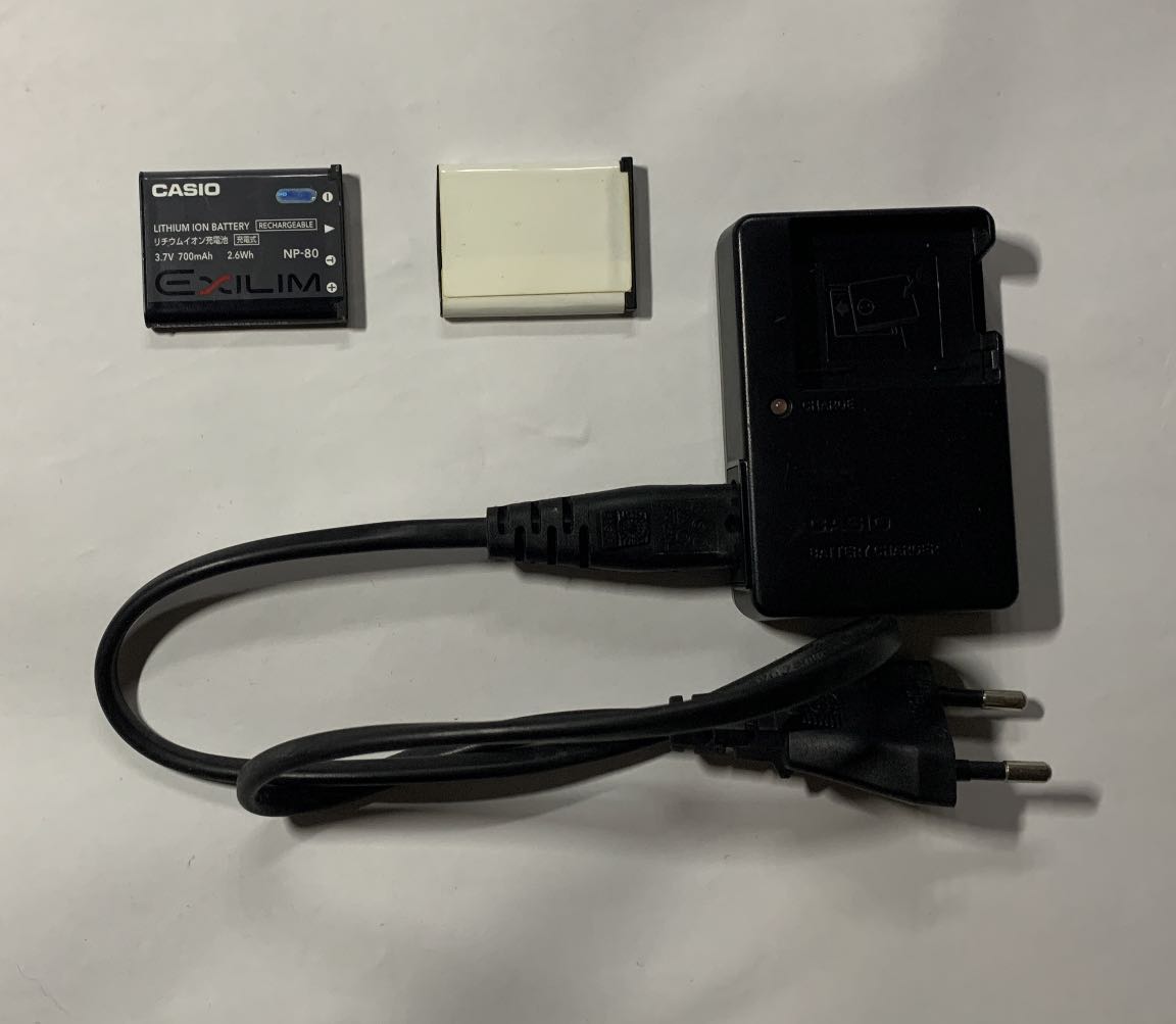 Casio Exilim Charging Set with 2 Batteries, Photography, Photography