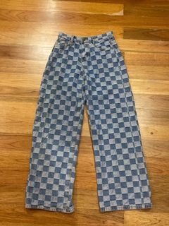 (Category: ) located in . Submitted by tpeboyz (Listing ID 1125851766, Image 1). Description: .
