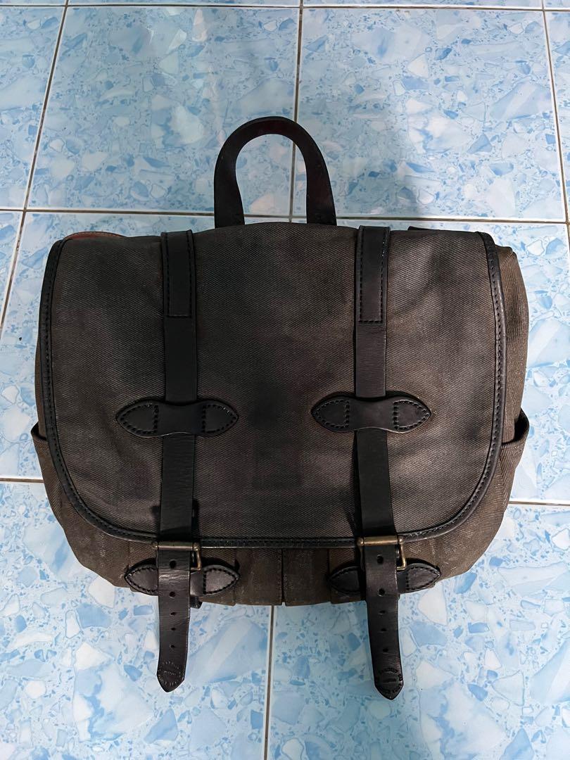 Filson Medium field sling bag Made in USA Men s Fashion Bags Sling Bags on Carousell