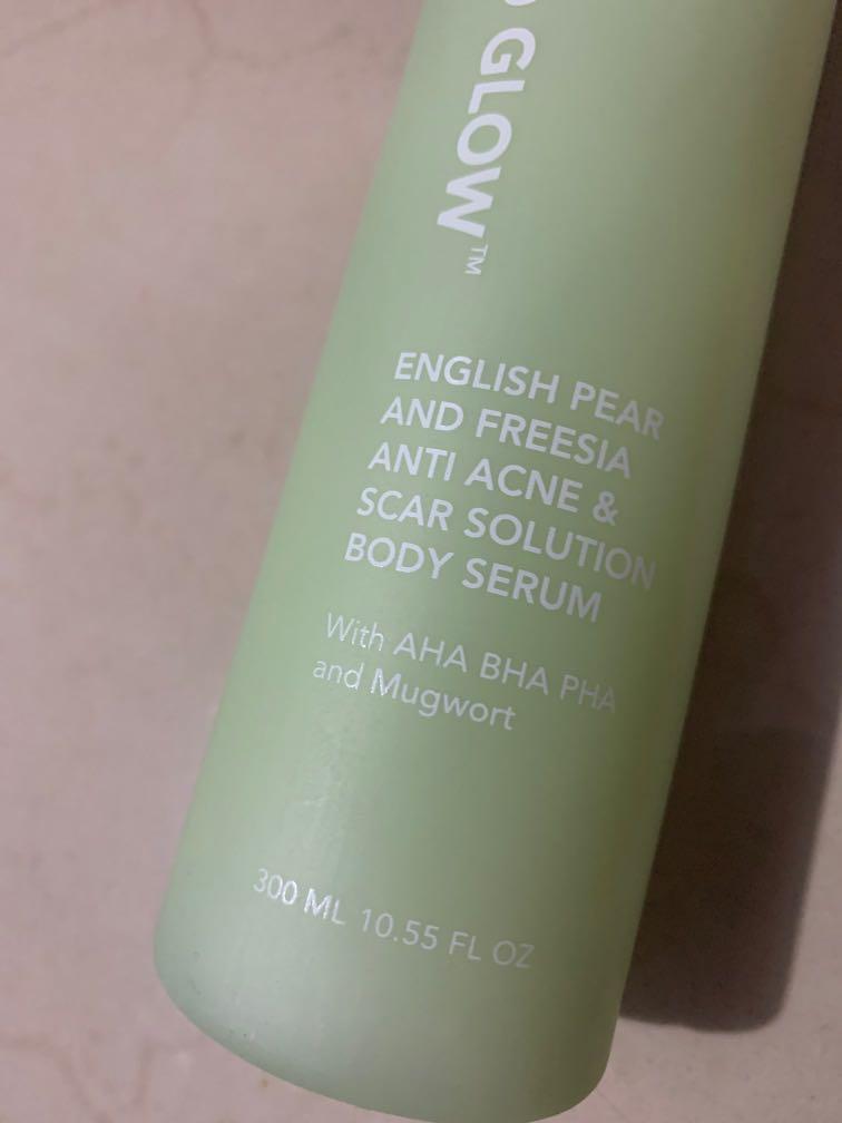 Grace and Glow English Pear AHA BHA PHA Mugwort Body Serum, Kesehatan