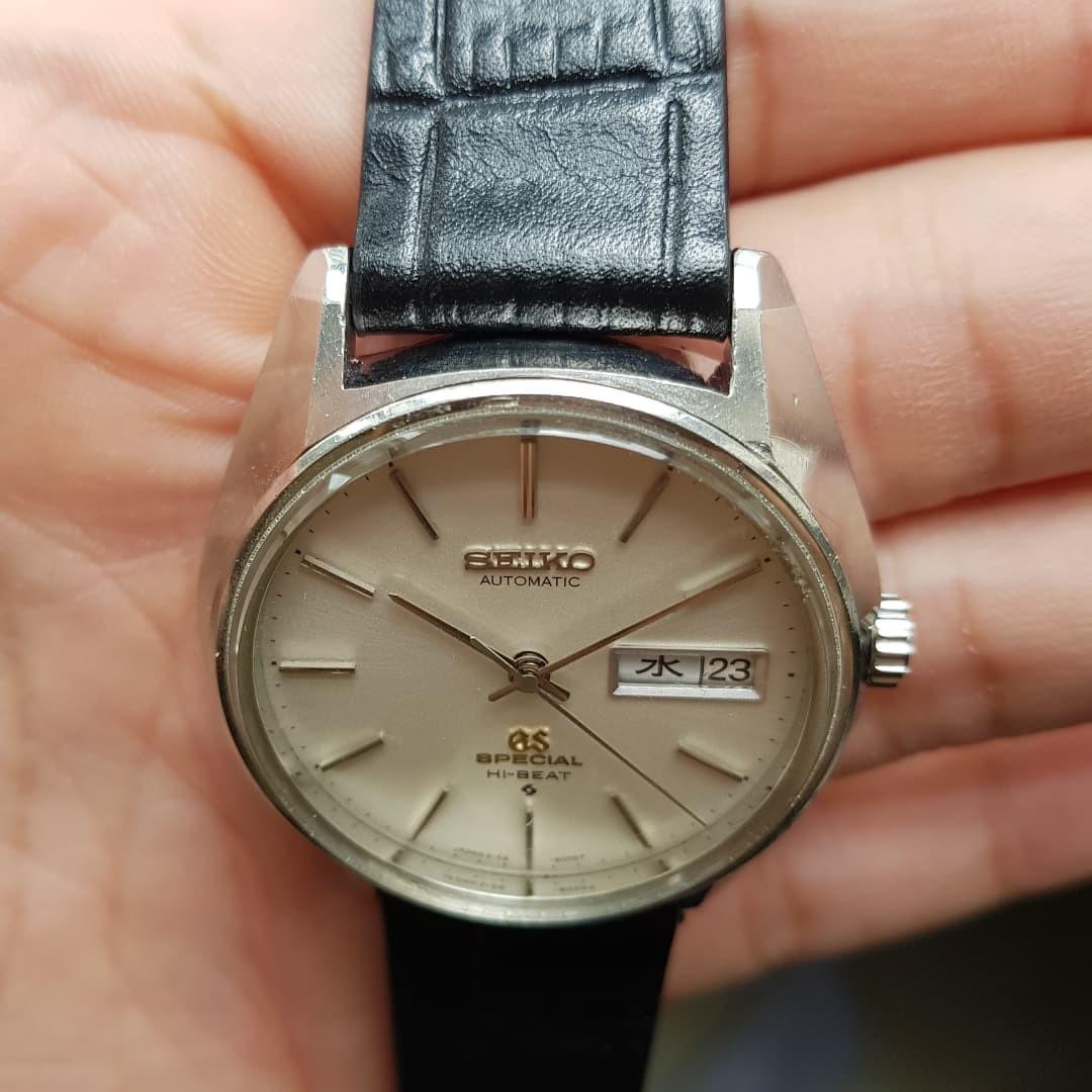 Grand Seiko 6156-8000, Men's Fashion, Watches & Accessories, Watches on  Carousell