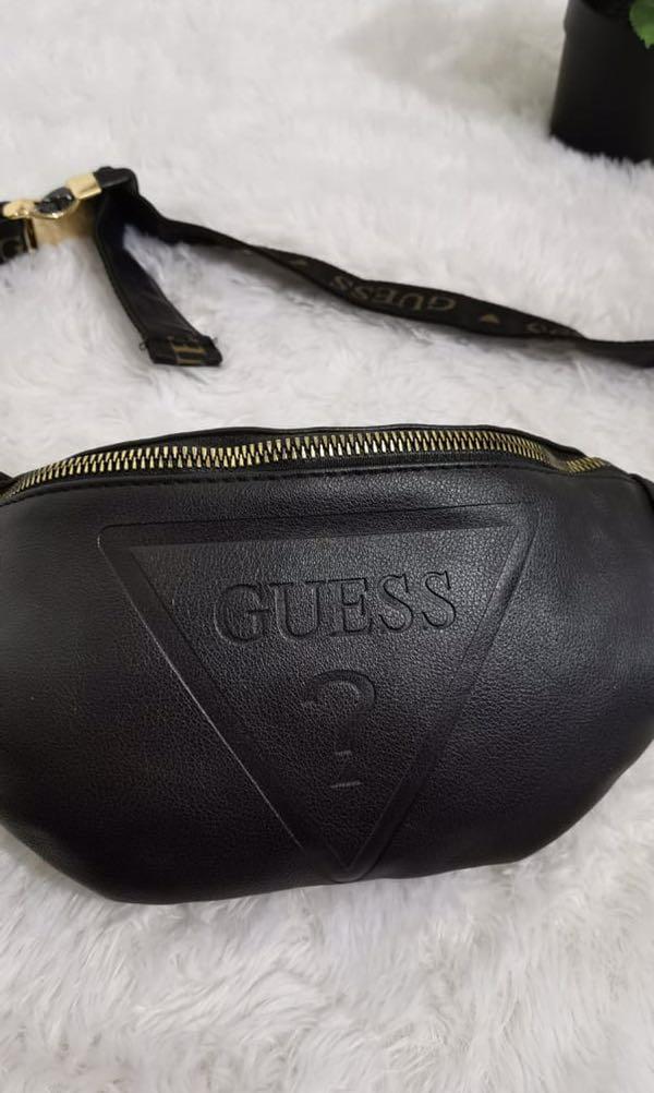 Guess Waist Bag Full Black (not ori), Barang Mewah, Tas & Dompet di Carousell