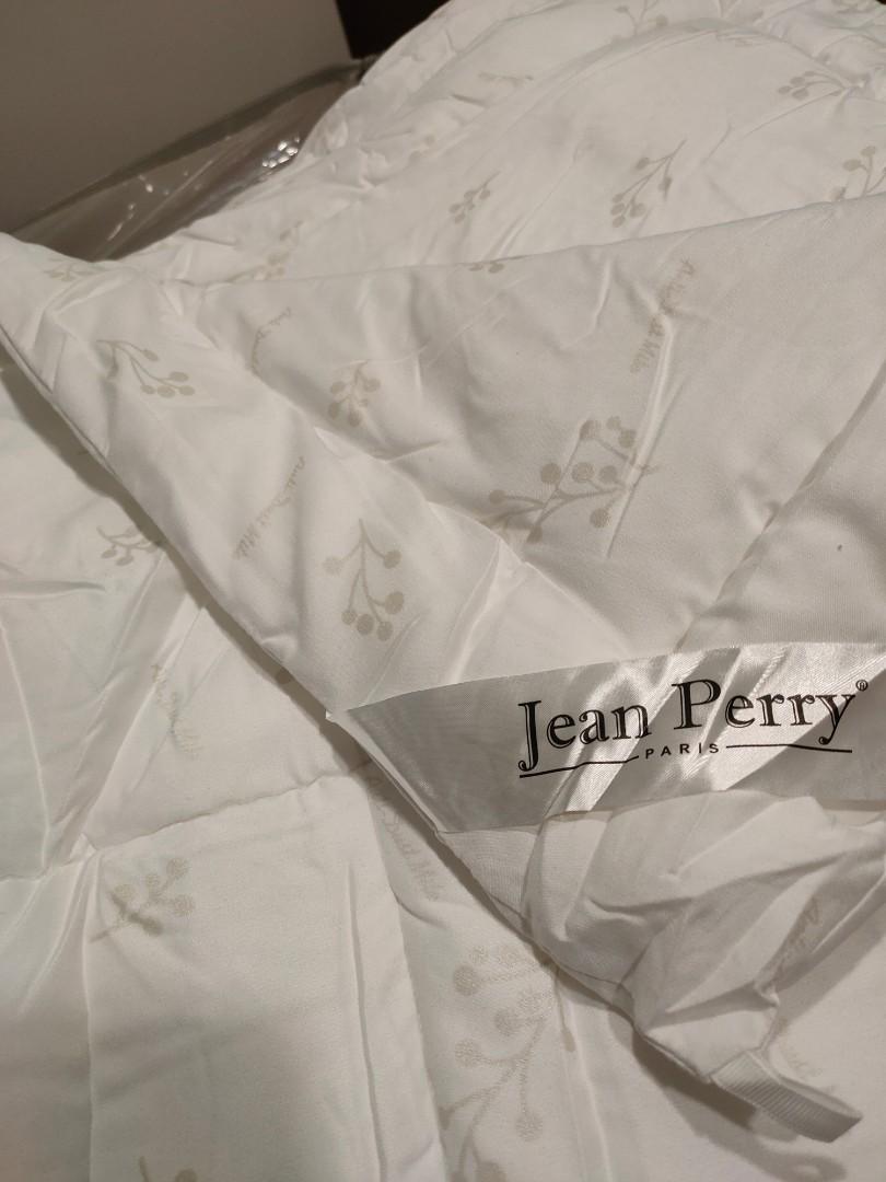 Jean Perry Pluffy Down Quilt (King size) / Duvet / comforter, Furniture