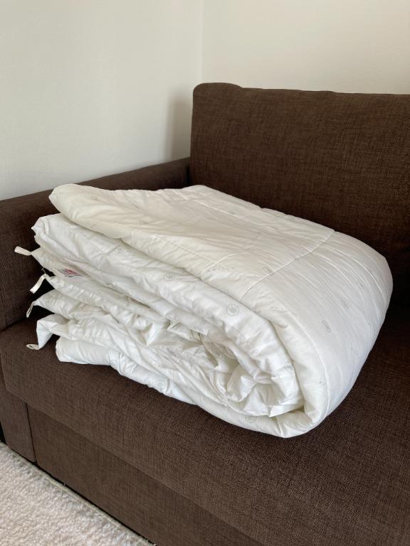 Jean Perry Quilt Medium Thick (Queen size), Furniture & Home Living