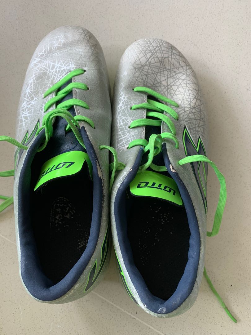 LOTTO brand Kids soccer boots, Sports Equipment, Sports & Games, Racket