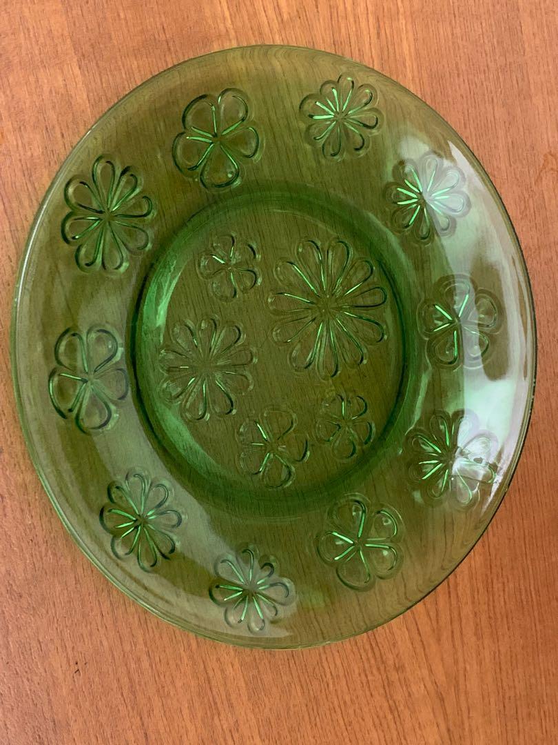 [LF] Vereco green floral plate, Furniture & Home Living, Kitchenware