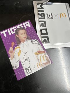 （分類：）位於 。 由 taytaylorr 提交（商品編號 1125911274，圖片 1）。簡介： 。