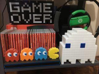 Pacman paladone and Ghost light