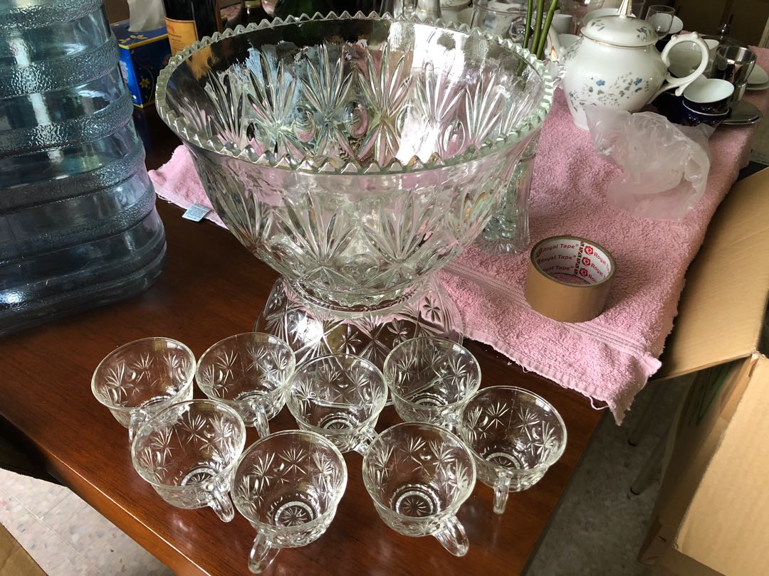 Punch Bowl and Glasses, Furniture & Home Living, Kitchenware