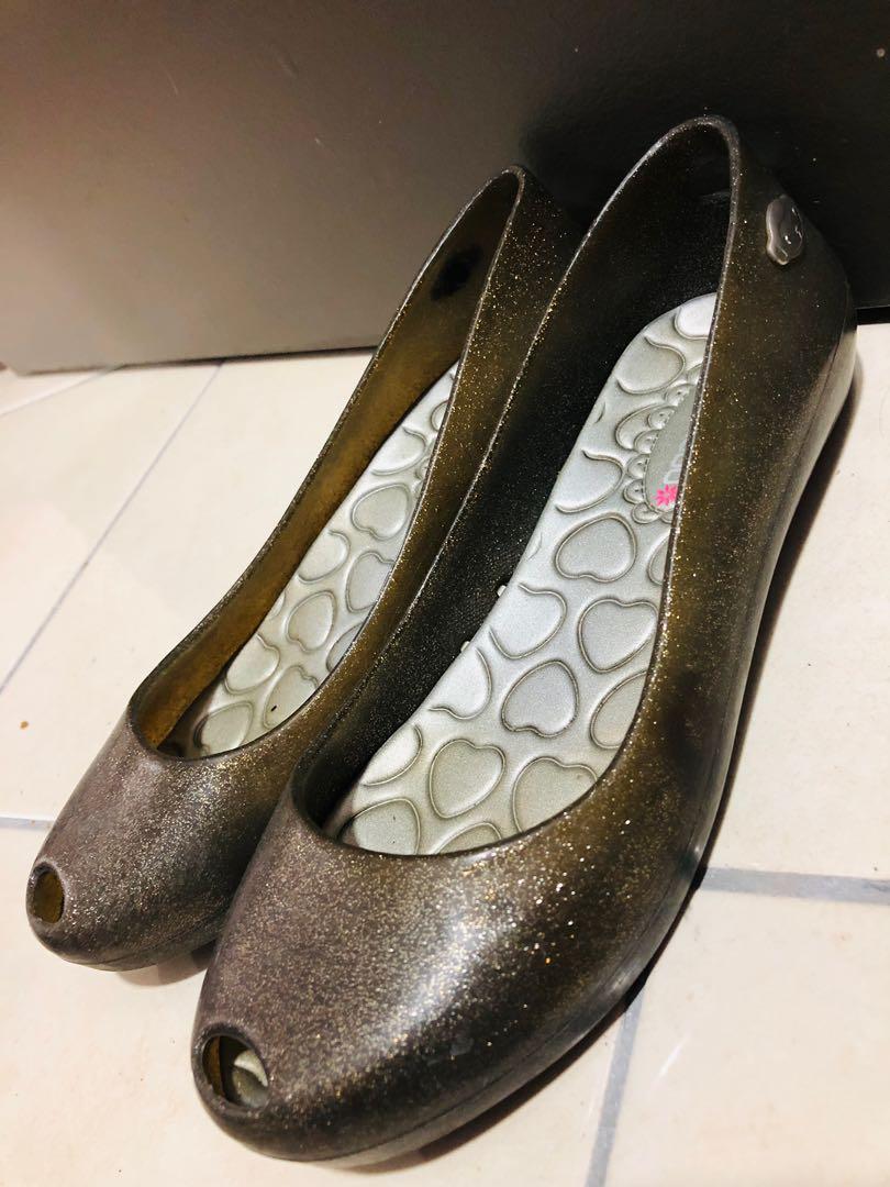 Rubber on sale pump shoes