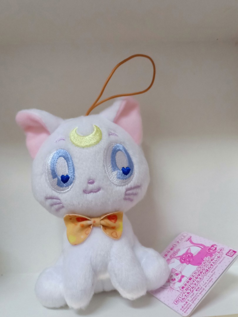 Sailor moon top artemis plush