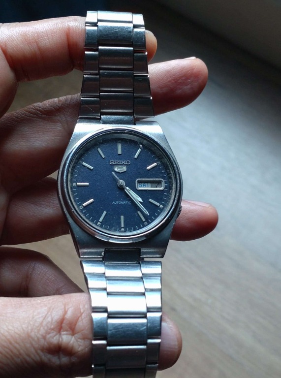 Seiko 5 Automatic vintage Luxury Watches on Carousell