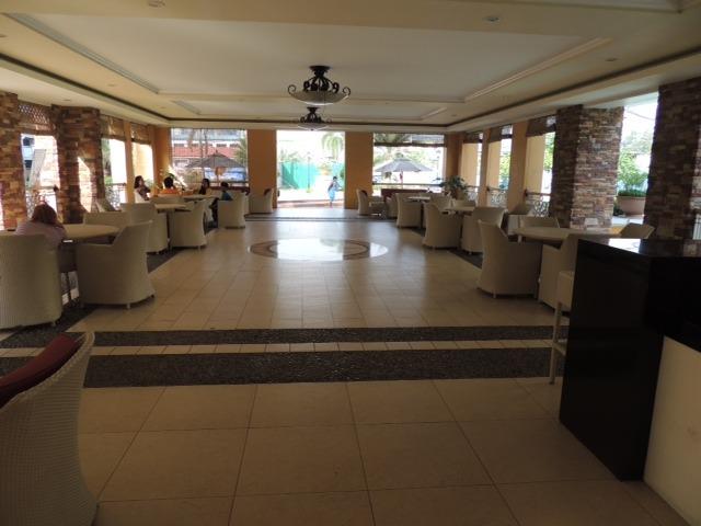 Sorrento Oasis (Category: Apartments & Condos) located in Quezon City. Submitted by broker7998 (Listing ID 1125832171, Image 2). Description: Near Ortigas Avenue Extension, near banks, supermarkets and other essential establishments. Accessible to public transportation. Corner Unit, 5th Floor..
