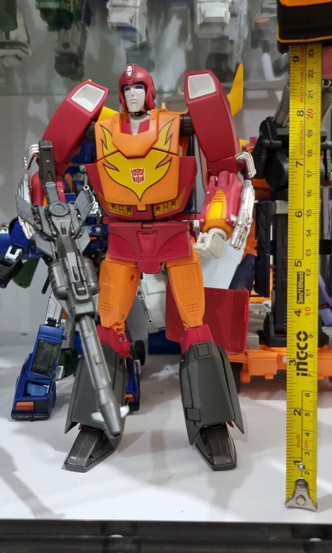 Takara MP 09 Rodimus Prime (Category: Action & Battle Toys) located in Taguig. Submitted by solefinds (Listing ID 1125742036, Image 2). Description: Takara MP09 Rodimus Prime. Never played, displayed only in glass cabinet. Complete accessories Price is negotiable to sure buyers.
