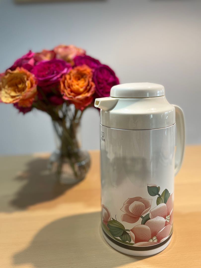Tiger 1 litre thermos flask bottle, TV & Home Appliances, Kitchen