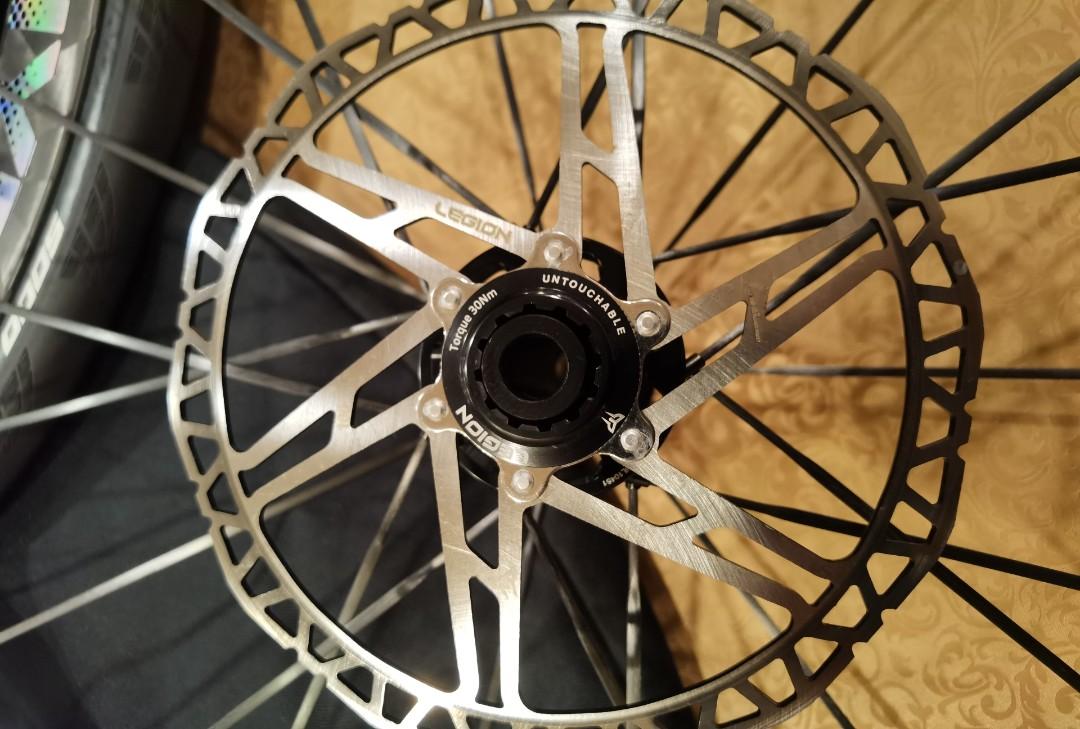 Winspace Hyper 50mm wheelset w GP5000 tyres, Sports Equipment