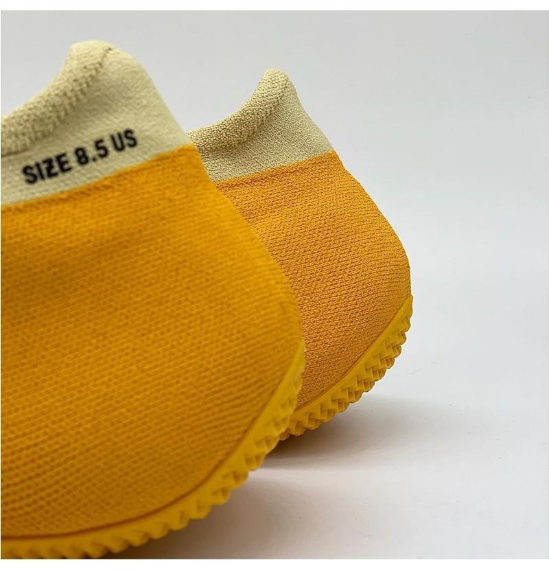 yeezy knit runner orange